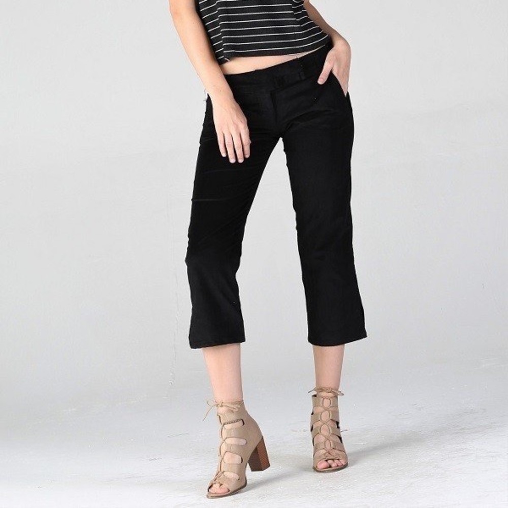 Black Corduroy Cropped Capris for Women - Classic Straight Fit
